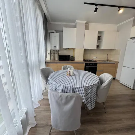 з терасою жк море Apartment *