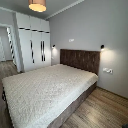 з терасою жк море Apartment *